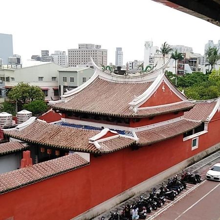 Temple Side Hostel ไถหนาน ภายนอก รูปภาพ