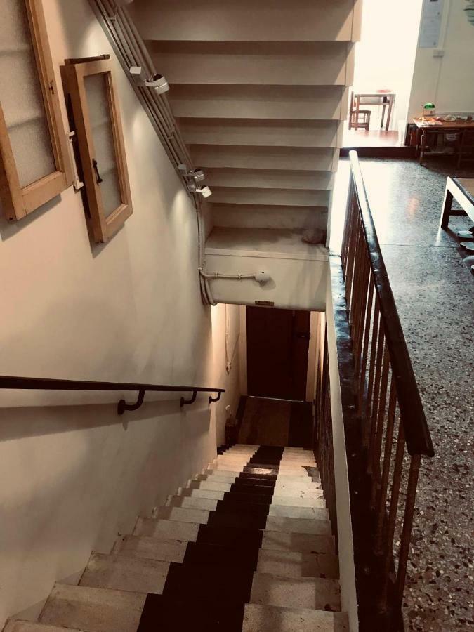 Temple Side Hostel ไถหนาน ภายนอก รูปภาพ