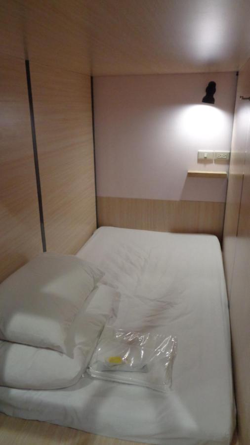 Temple Side Hostel ไถหนาน ภายนอก รูปภาพ